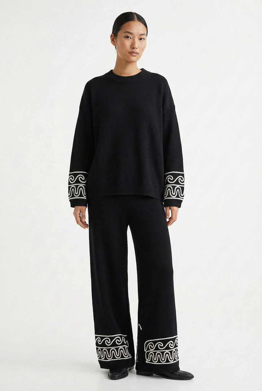 Maglione con ricami