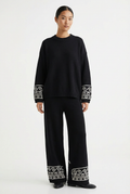 Maglione con ricami