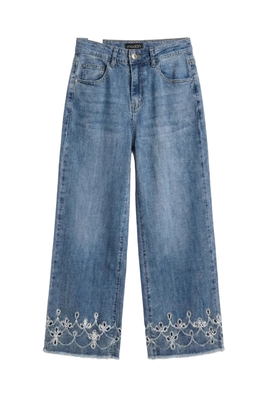Jeans con Orlo Ricamato