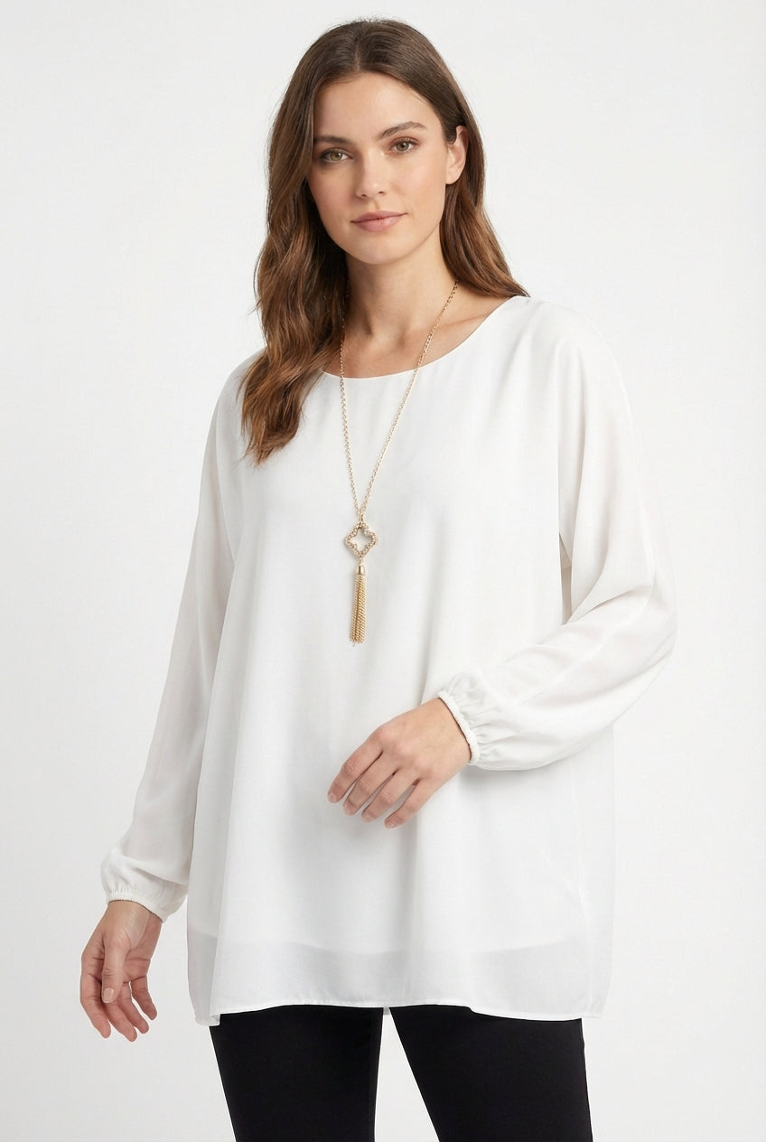 Georgette con collana abbinata