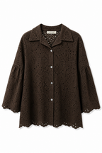 Camicia in Sangallo con Maniche a Campana