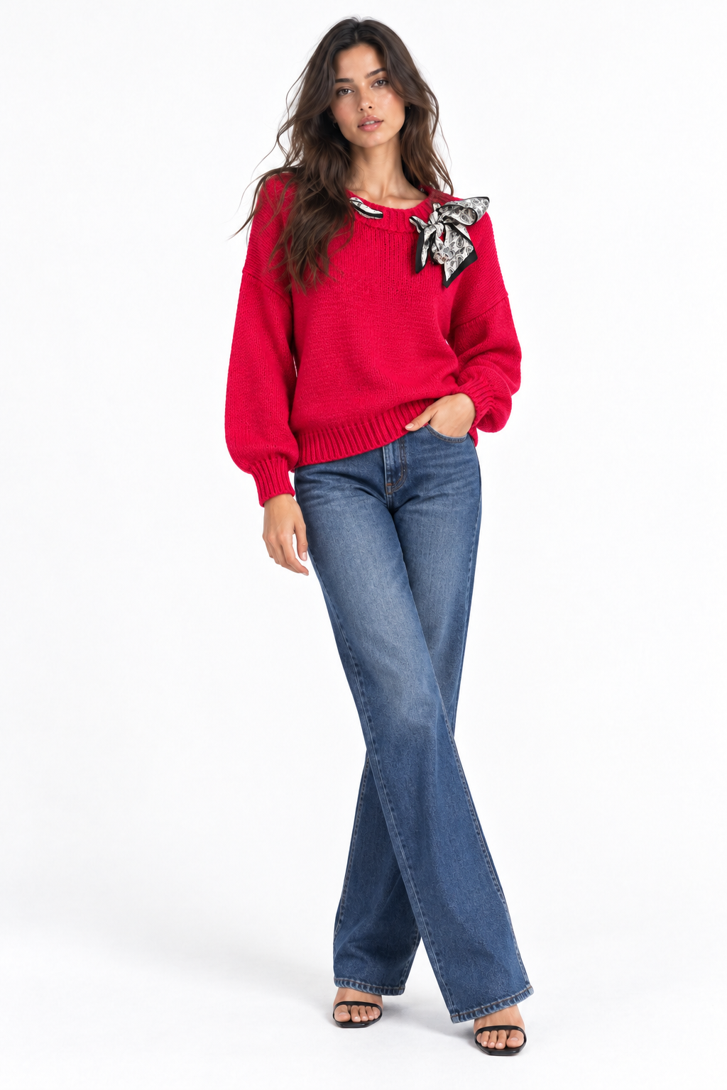Maglione Girocollo Grigio con Foulard Paisley Integrato Rosso