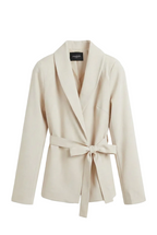 Giacca con chiusura a Fiocco